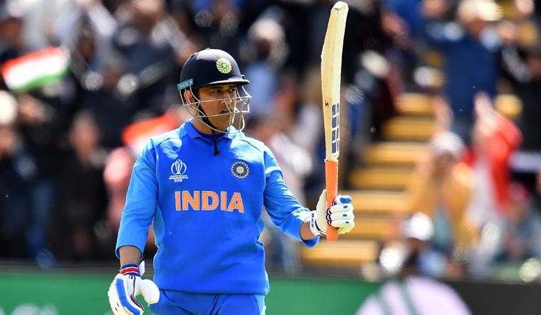 महेंद्र सिंह धोनी अगर फिट, तो उनकी भारतीय टीम में वापसी होनी चाहिए : वसीम जाफर 3 महेंद्र सिंह धोनी अगर फिट, तो उनकी भारतीय टीम में वापसी होनी चाहिए : वसीम जाफर 3