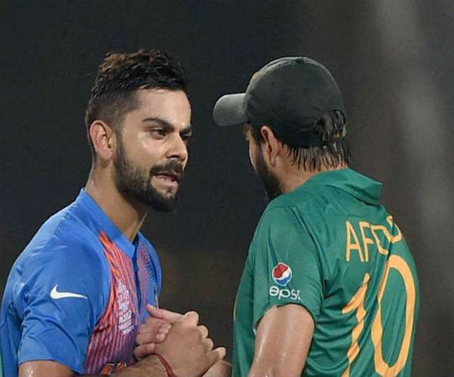 "भारतीय कप्तान विराट कोहली को पसंद नहीं हैं अफरीदी, उस पर कभी बात तक नहीं करते" 12