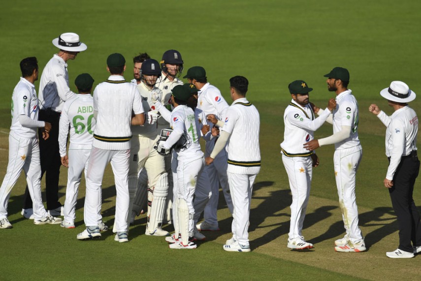 ENGvsPAK: तीसरे टेस्ट मैच के ड्रॉ होने के साथ ही इंग्लैंड ने 1-0 से सीरीज की अपने नाम 1