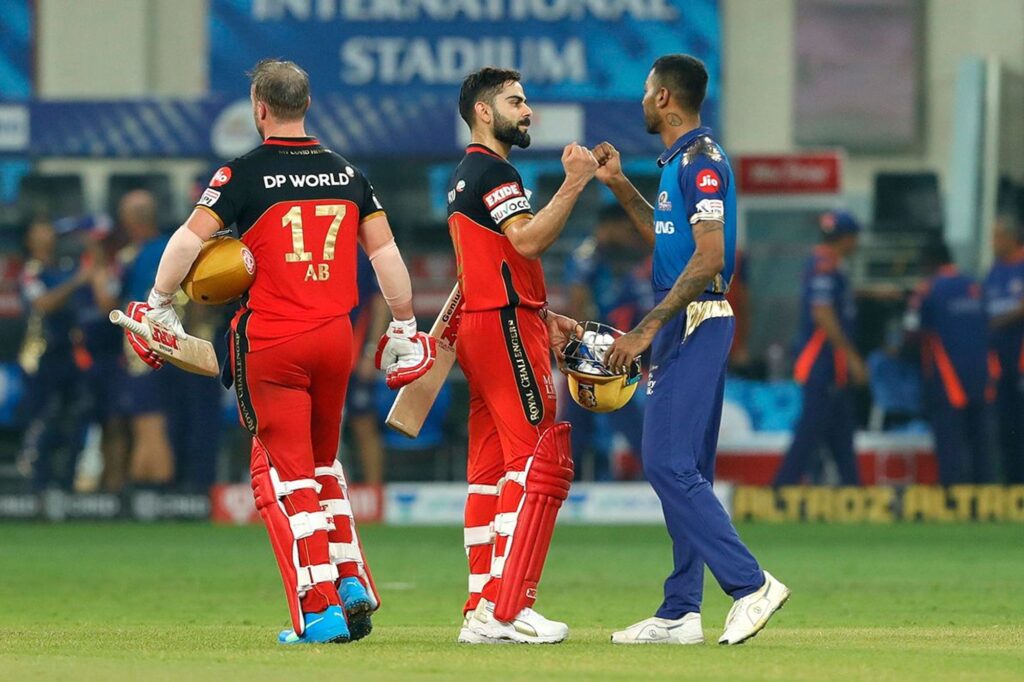IPL 2020- विराट ने बताया, आखिर क्यों डीविलियर्स के साथ की सुपर ओवर में बल्लेबाजी 3 IPL 2020- विराट ने बताया, आखिर क्यों डीविलियर्स के साथ की सुपर ओवर में बल्लेबाजी 2