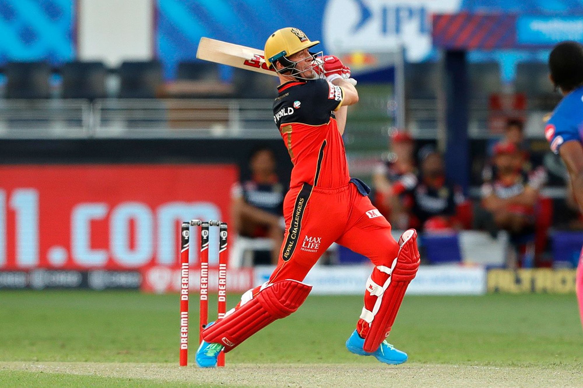 Ab von. IPL Fielding ab de Villiers. Картинка IPL. ABD Villiers photo RCB. RCB domd.