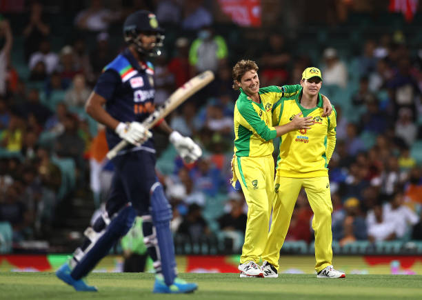 AUS vs IND : पहले वनडे की हार के बाद दूसरे वनडे में ये 2 खिलाड़ी कर सकते ओपनिंग 3
