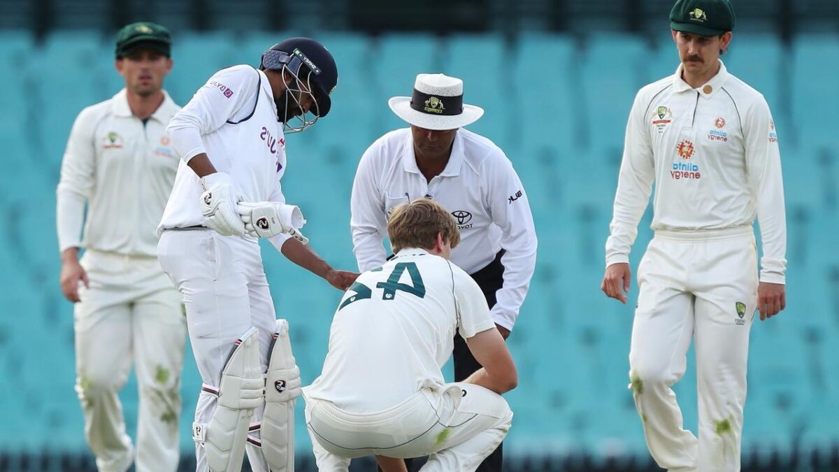 AUSvsIND: प्रैक्टिस मैच में कैमरून ग्रीन के सिर पर लगी गेंद, बल्ला छोड़ देखने के लिए भागे सिराज, देखे वीडियो 1