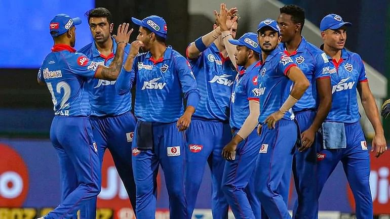 IPL 2021- दिल्ली कैपिटल्स के आईपीएल से बाहर होने के बाद इस खिलाड़ी पर गिरेगी गाज, खत्म हो सकता है IPL करियर 11