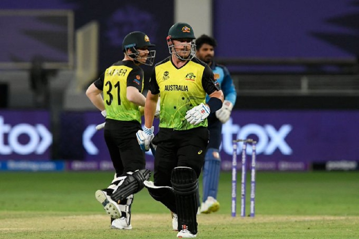 IPL के बूरे सपनें से उबरते हुए डेविड वार्नर ने ऑस्ट्रेलिया को दिलाई धमाकेदार जीत, कप्तान फिंच भी चमके 3