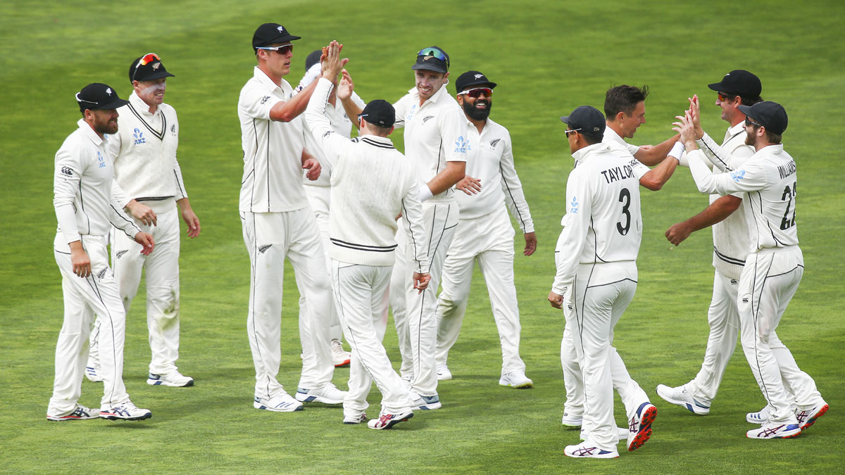 IND vs NZ: भारत के खिलाफ कानपुर टेस्ट में कितने स्पिन गेंदबाजों के साथ मैदान पर उतरेगी न्यूजीलैंड की टीम, हेड कोच गैरी स्टीड ने बताया 3
