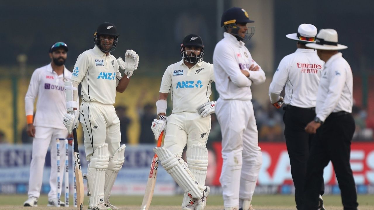IND vs NZ (TOSS REPORT)- मुंबई में खेले जा रहे दूसरे टेस्ट मैच में भारत ने जीता टॉस, पहले बल्लेबाजी का फैसला, बड़े बदलाव के साथ उतरी दोनों टीमें 4