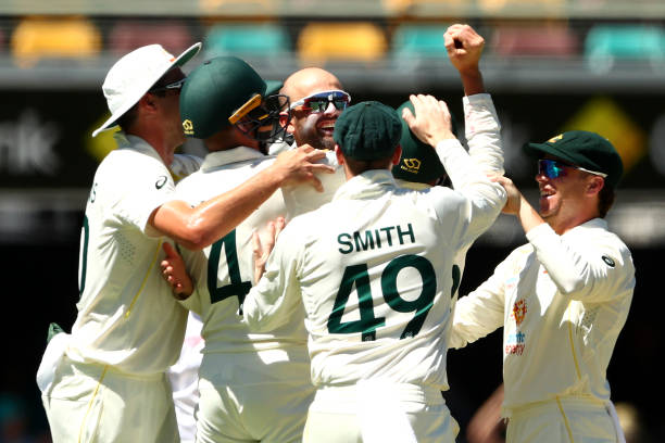 ASHES 2021-22: ब्रिस्बेन में खेले गए पहले टेस्ट में ऑस्ट्रेलिया की 9 विकेट से बड़ी जीत, चौथे दिन ही इंग्लैंड को दी शिकस्त 11