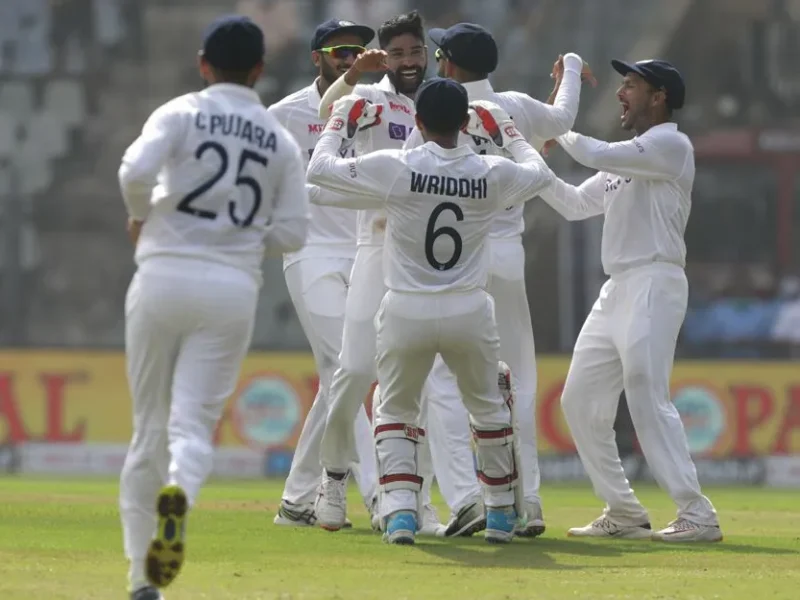 IND vs NZ: विकेटों के पतझड़ में टीम इंडिया ने न्यूजीलैंड को 62 रन पर समेटा, चमके ये बॉलर्स 10