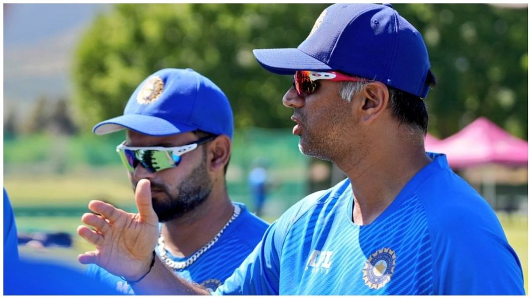 IND vs SA: Team India में पक्की हो गई है इन 2 भारतीय खिलाड़ियों की जगह, कोच राहुल द्रविड़ हैं काफी इम्प्रेस 4