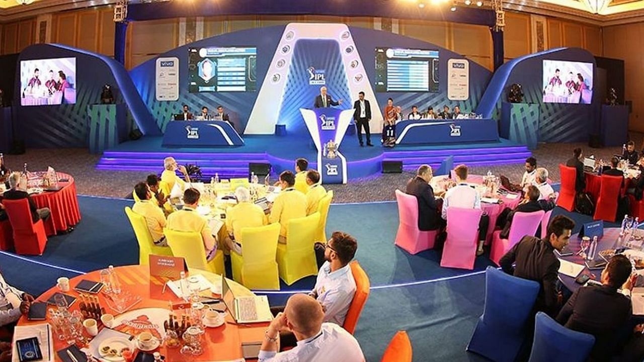 IPL 2022: एक नजर में देखें किस टीम ने किस खिलाड़ी को कितनी कीमत में किया है आईपीएल नीलामी से पहले रिटेन 52