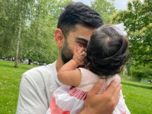 INDvsSA- बेटी वामिका का चेहरा पहली बार सामने आने के बाद विराट कोहली ने फैंस से की ये खास अपील 50