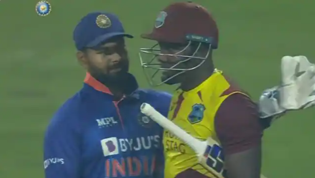 INDvsWI- रोवमैन पॉवेल भारतीय टीम की कर रहे थे धुलाई, ऋषभ पंत विकेट के पीछे हो रहे थे खुश, जाने क्यों? 6