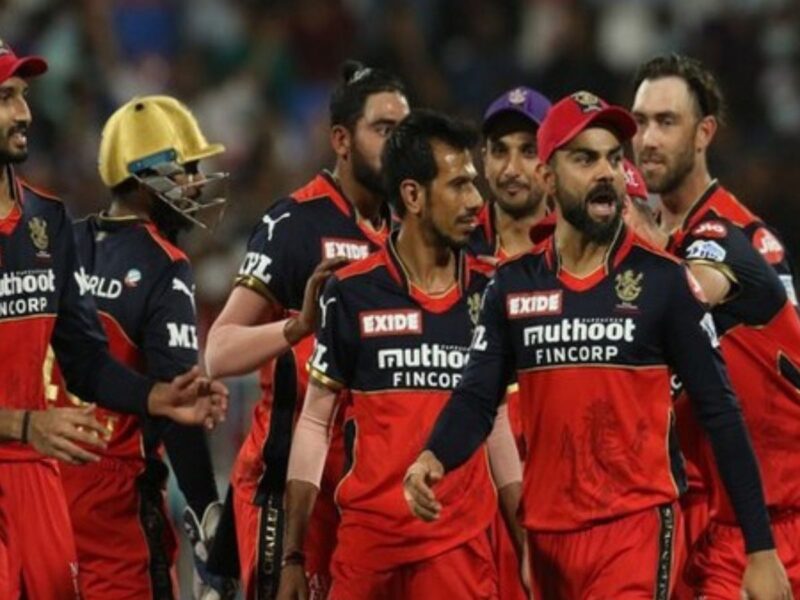 these three players can be the captain on rcb dinesh karthik Glenn Maxwell Faf du Plessis