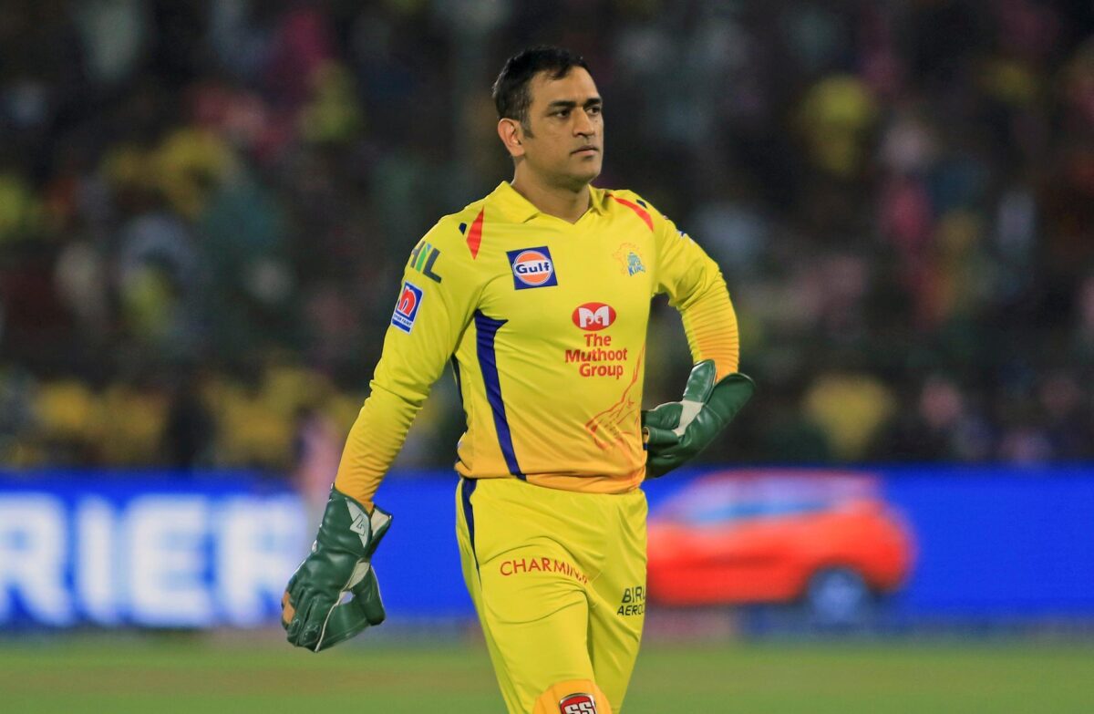 MS Dhoni has been caught in three big controversies as captain ipl 2022 csk