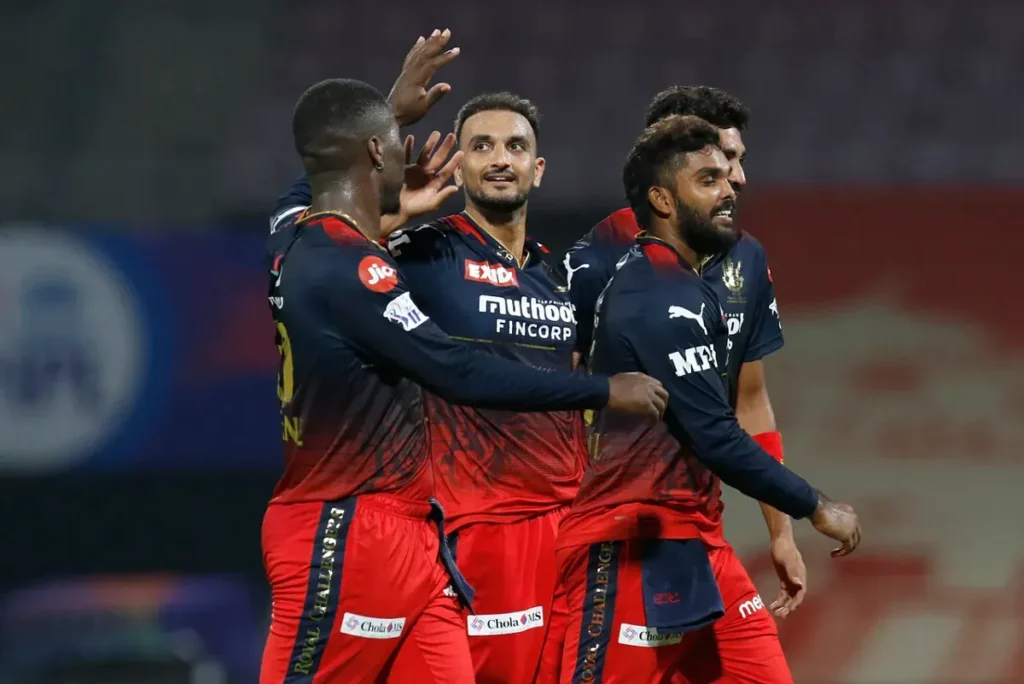 IPL 2022: प्वाइंट्स टेबल में LSG को पछाड़ने के साथ-साथ RR की हुई प्लेऑफ में एंट्री, RCB को है DC की हार का इंतजार 2