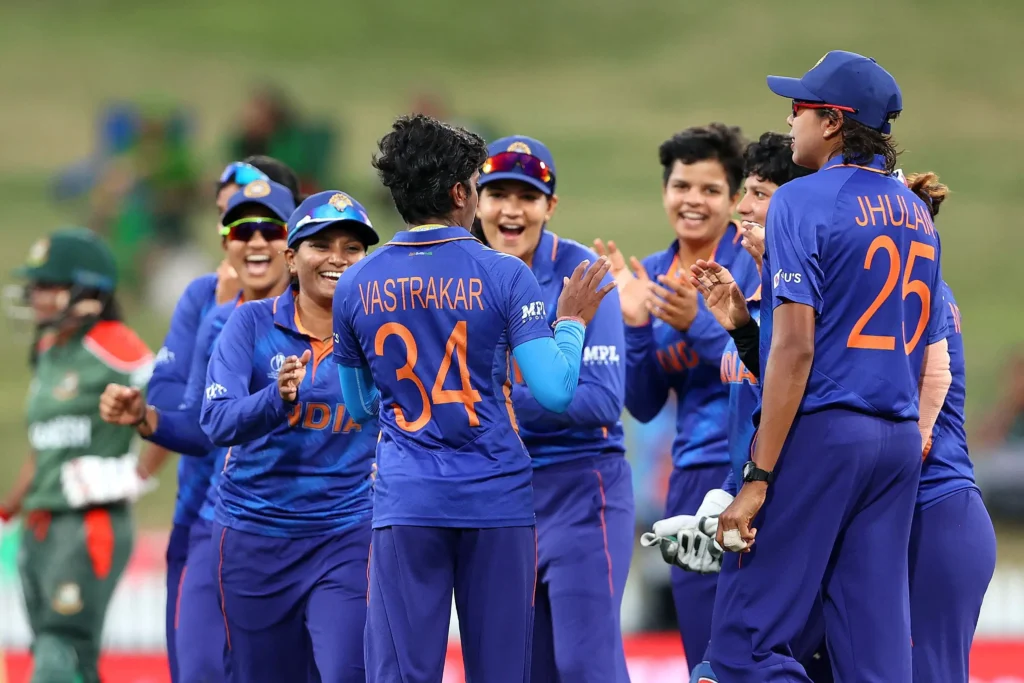 IND-W vs SL-W, Match Report: भारतीय स्पिनरों के सामने फ्लॉप हुई श्रीलंकाई बल्लेबाजी 1