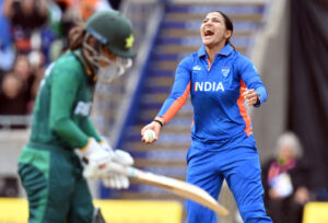 CWG 2022, IND W vs PAK W: हरमनप्रीत कौर ने पाकिस्तान को मात देकर तोड़ा धोनी का बड़ा रिकॉर्ड, बनी भारत की सफल कैप्टन 3 IND W vs PAK W: भारतीय टीम ने पाकिस्तान क 8 विकेटों से रौंदा