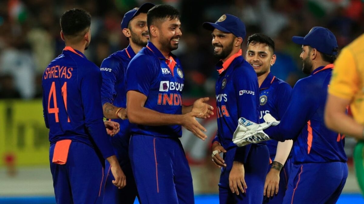 WI vs IND : चौथे टी20 मैच से इस गेंदबाज का कटेगा पत्ता, इस खतरनाक खिलाड़ी को कप्तान रोहित देंगे मौका !