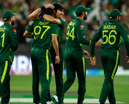 T20 World Cup 2022 हारने के बावजूद पाकिस्तान टीम पर हुई पैसों की बारिश
