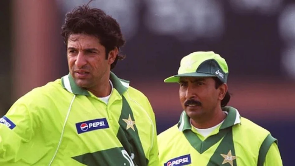 ये पूर्व पाकिस्तानी कप्तान वसीम अकरम से धुलाता था कपड़े, करवाता था जूते साफ़, तेज गेंदबाज ने किया सनसनीखेज खुलासा 1