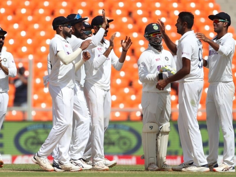 "रोहित और राहुल नहीं ये खिलाड़ी बने टीम का नया टेस्ट कप्तान...." पूर्व पाक क्रिकेटर ने भारतीय ऑलराउंडर की जमकर की तारीफ, बताया कुंबले से बेहतर 2