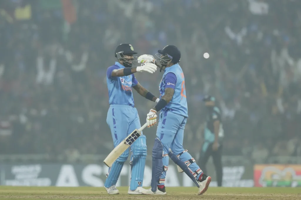IND vs NZ: दूसरे वनडे में मिली जीत के बावजूद खुश नजर नहीं आए कप्तान हार्दिक पांड्या, जय शाह को सुनाई खरी-खोटी 2
