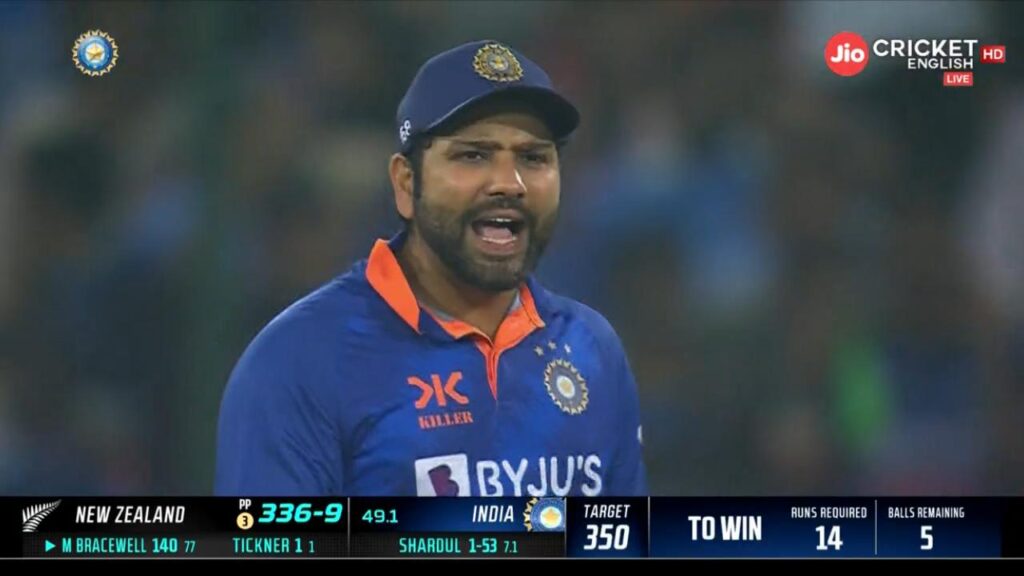 ब्रेकिंग न्यूज़: दूसरे वनडे से पहले कप्तान रोहित शर्मा पर ICC ने लिया बड़ा एक्शन, मैच खेलने पर लग सकता है बैन 1