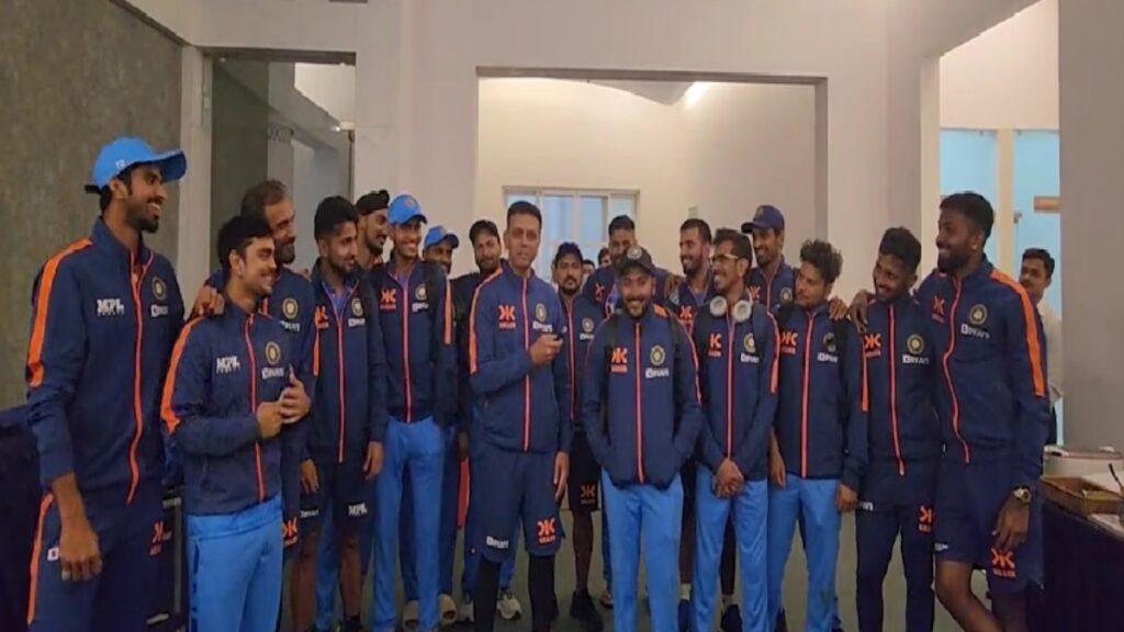 VIDEO: टीम इंडिया ने खास अंदाज में दी शेफाली एंड कंपनी को बधाई, पृथ्वी शॉ ने दिया टीम को प्यारा सा मैसेज 2