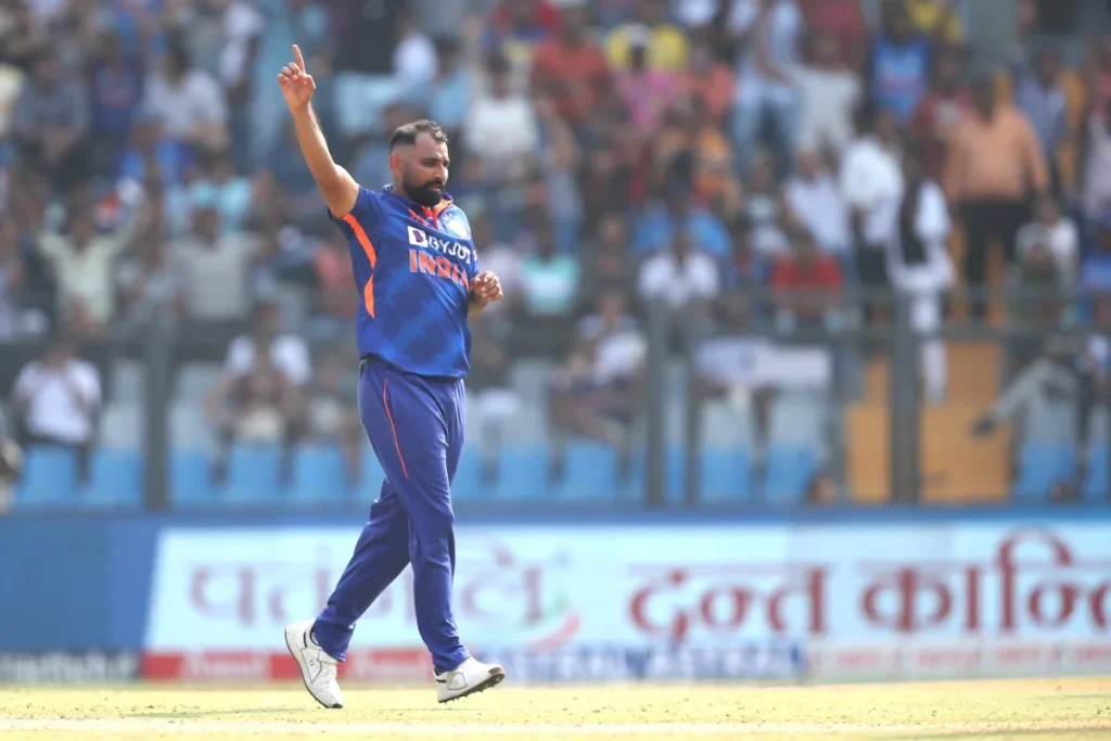 इन 3 बड़े बदलाव के साथ दूसरे वनडे में उतरेगी टीम इंडिया, कप्तान रोहित शर्मा इन 11 खिलाड़ियों को देंगे मौका 4