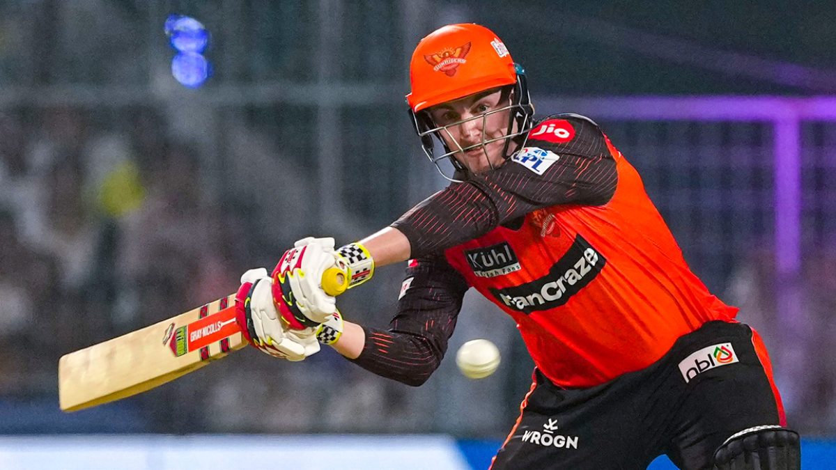 kavya-maran-selected-him-for-13-25-crores-now-he-hit-the-fastest-century-in-the-hundred