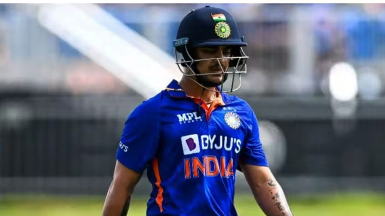 टीम इंडिया को लगा बड़ा झटका, बीमारी के चलते तीसरे वनडे से बाहर हुआ ये भारतीय खिलाड़ी, वर्ल्ड कप से भी होगा बाहर 1