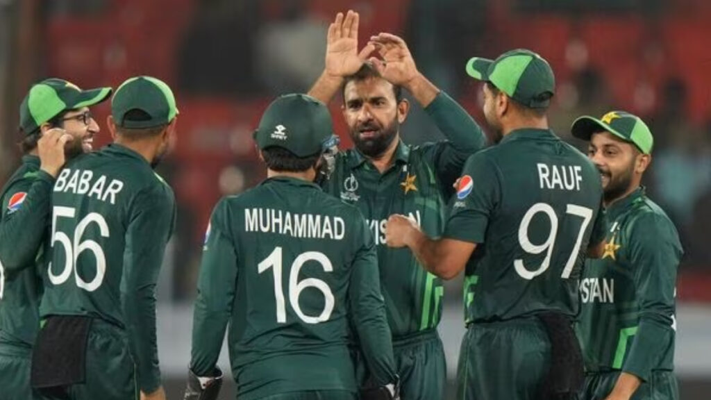 भारत के सेमीफाइनल में जाते ही पाकिस्तान को हुआ भारी नुकसान, अब इस डेट को कराची की फ्लाइट पकड़ेगी बाबर की टीम 2