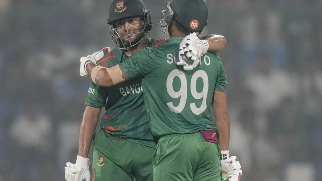 POINTS TABLE: वर्ल्ड कप से बाहर होकर पाकिस्तान की मदद कर गई बांग्लादेश, अब इस डेट को सेमीफाइनल खेल रही बाबर की टीम 1