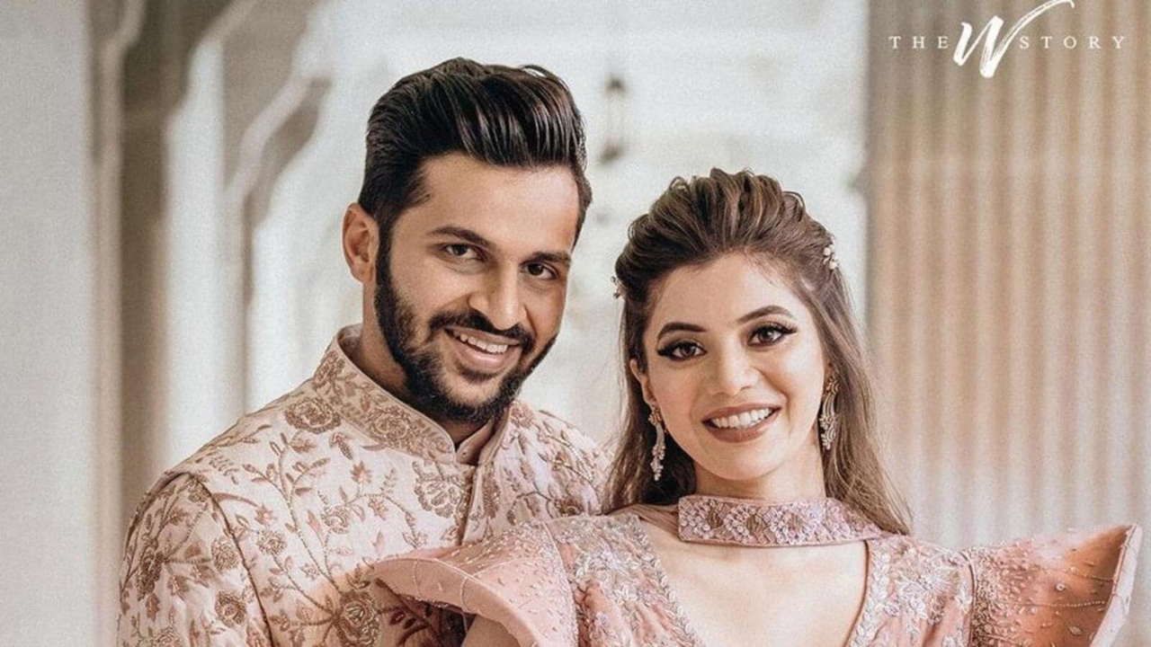 Shardul Thakur With His Wife