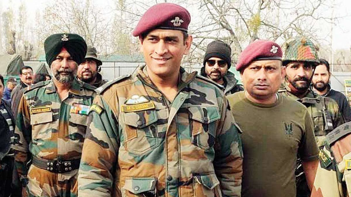 धोनी ने बताया अपना पोस्ट रिटायरमेंट प्लान, अब क्रिकेट नहीं इस फील्ड में जाकर करेंगे देश की सेवा 3 MS Dhoni