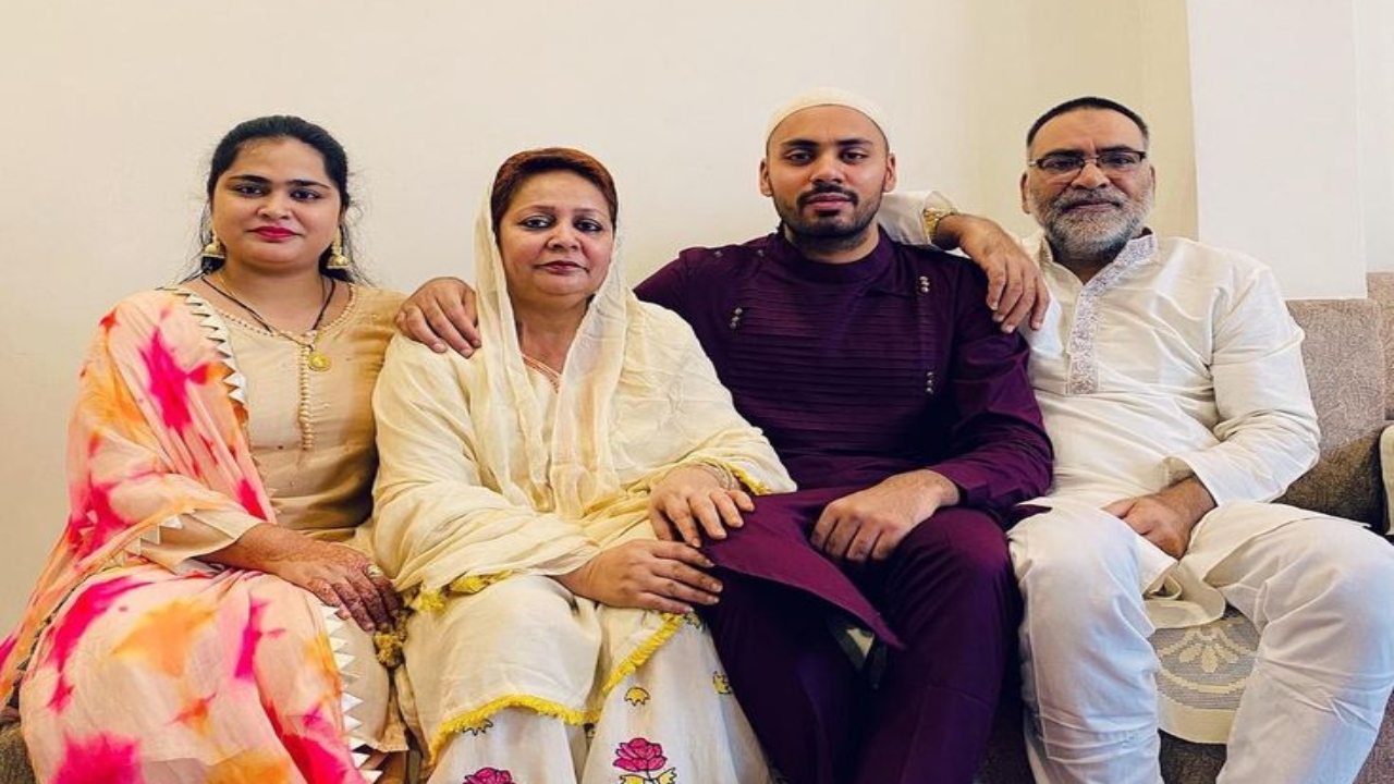 Avesh Khan Family