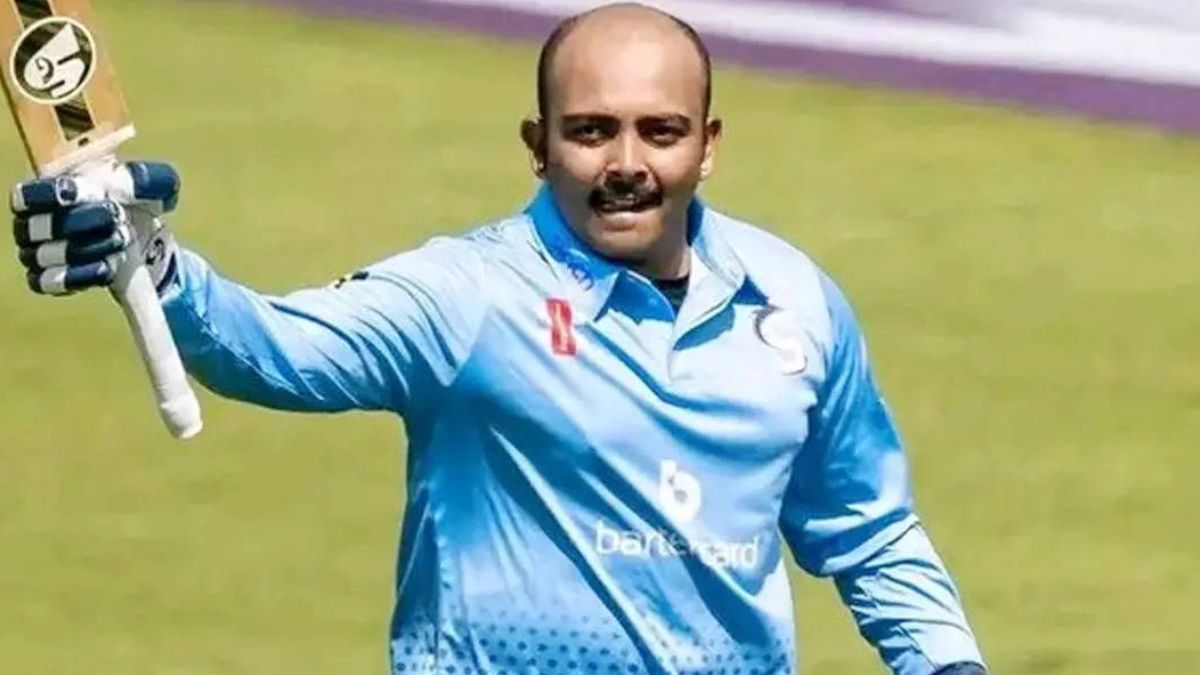 This Indian batsman could have broken Brian Lara's record of 501 runs, but he ruined everything because of his girlfriend