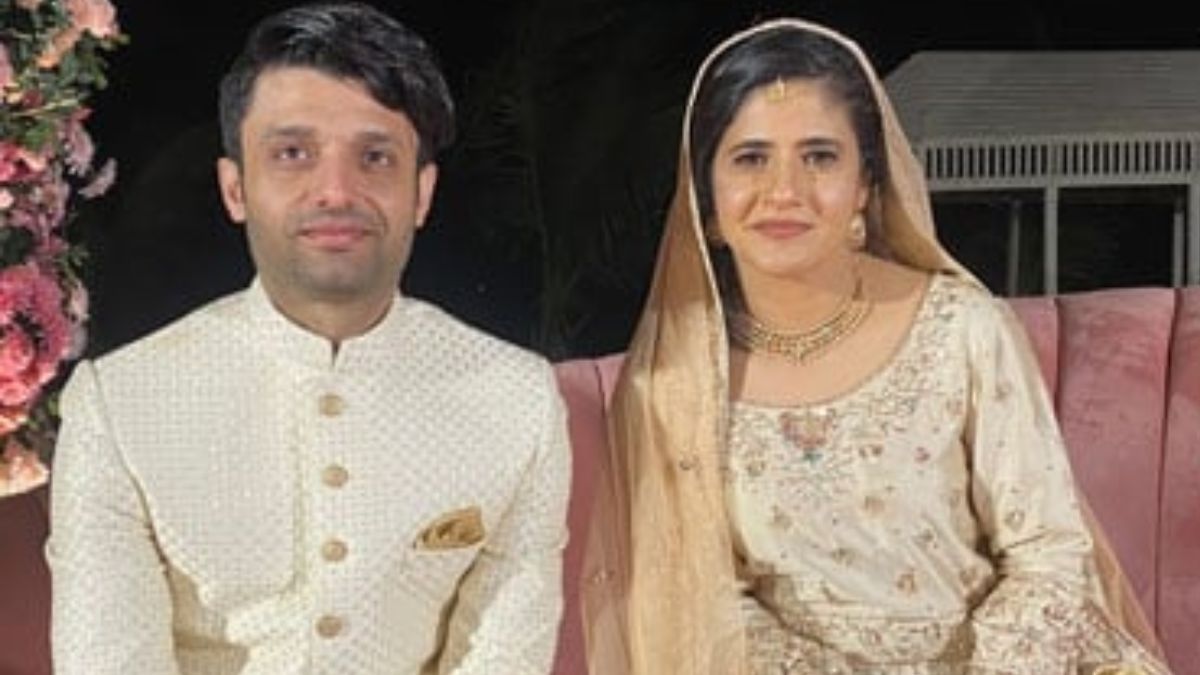 This beautiful woman cricketer tied in the sacred bond of marriage, pictures with her husband went viral on social media