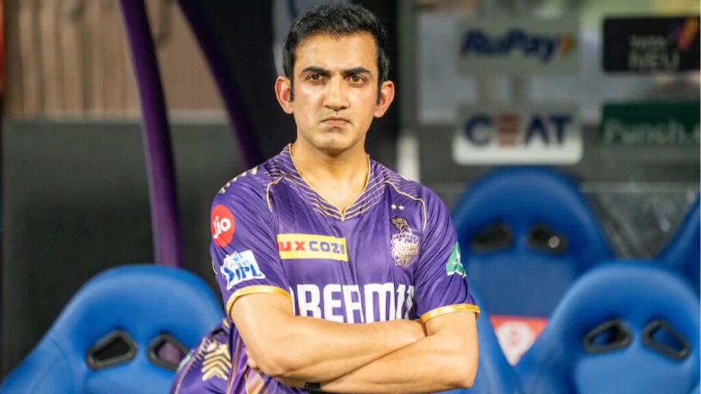 गंभीर-धोनी में उलझा BCCI, लेकिन बोर्ड अध्यक्ष ने इस दिग्गज को कोच बनाने के लिए भरी हामी 2 Gautam Gambhir