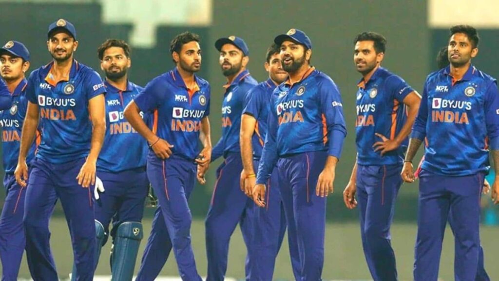 30 से 35 की उम्र वाले इन 6 खिलाड़ियों को अब नहीं मिलेगी टीम इंडिया में जगह, चयनकर्ता अगरकर ने अचानक लिया फैसला 1