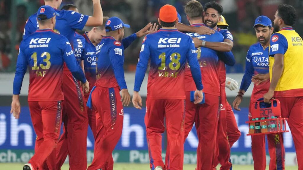RCB के IPL 2024 जीतने की राह हुई आसान, अब इस समीकरण के साथ प्लेऑफ़ में क्वालीफाई कर रही कोहली की टीम 2