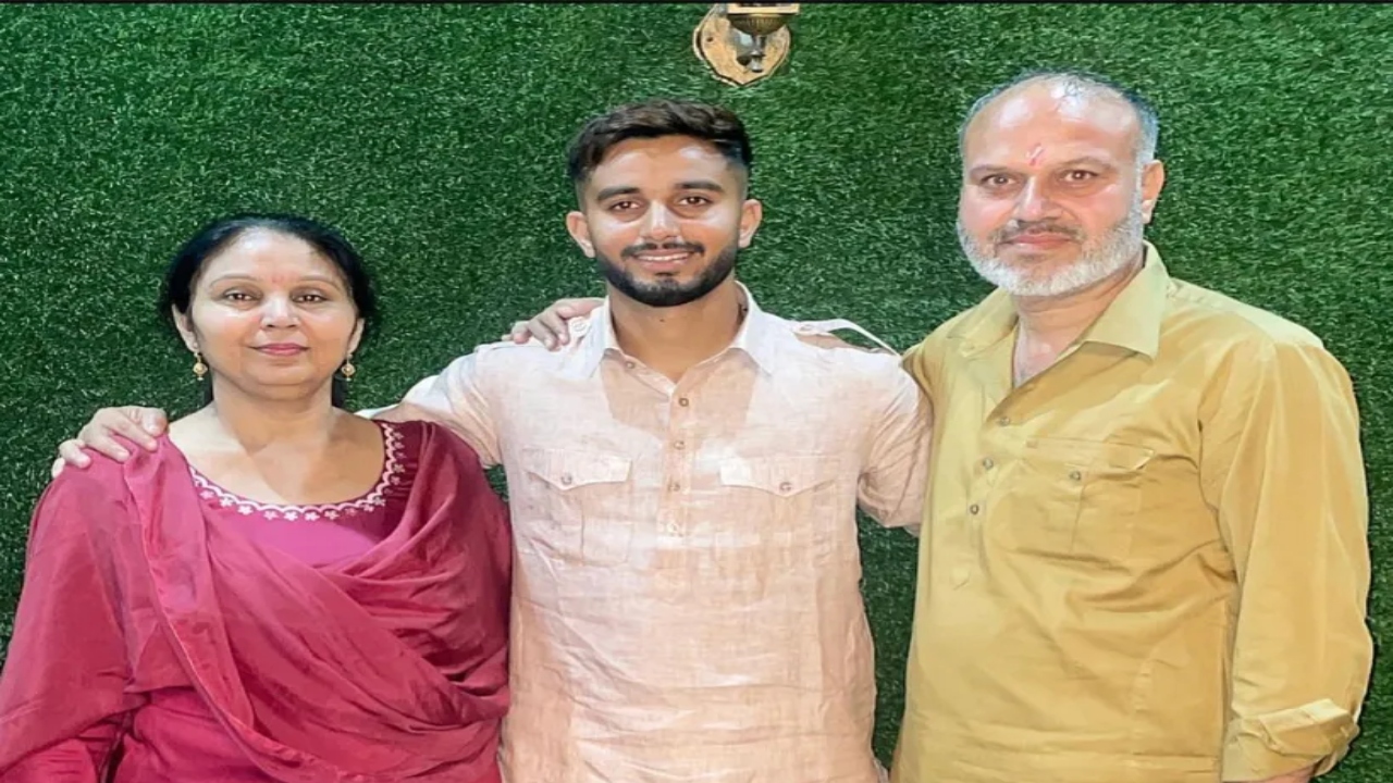 Mayank Markande Family