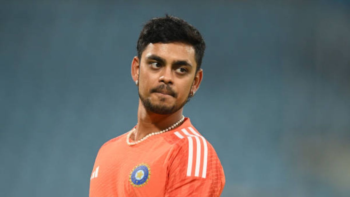 BCCI ने टीम इंडिया से निकाला, तो अब सड़कों पर पकौड़े बेचने को मजबूर हुए ईशान किशन! VIDEO तेजी से वायरल 2 BCCI ने टीम इंडिया से निकाला, तो अब सड़कों पर पकौड़े बेचने को मजबूर हुए ईशान किशन! VIDEO तेजी से वायरल 2