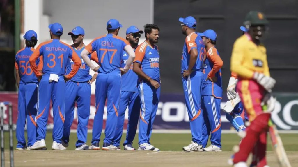 'रोहित-कोहली को वापस लाओ...', ज़िम्बाब्वे से मिली शर्मनाक हार के बाद फैंस का फूटा गुस्सा, वर्ल्ड चैंपियंस को वापस बुलाने की कर दी मांग 2