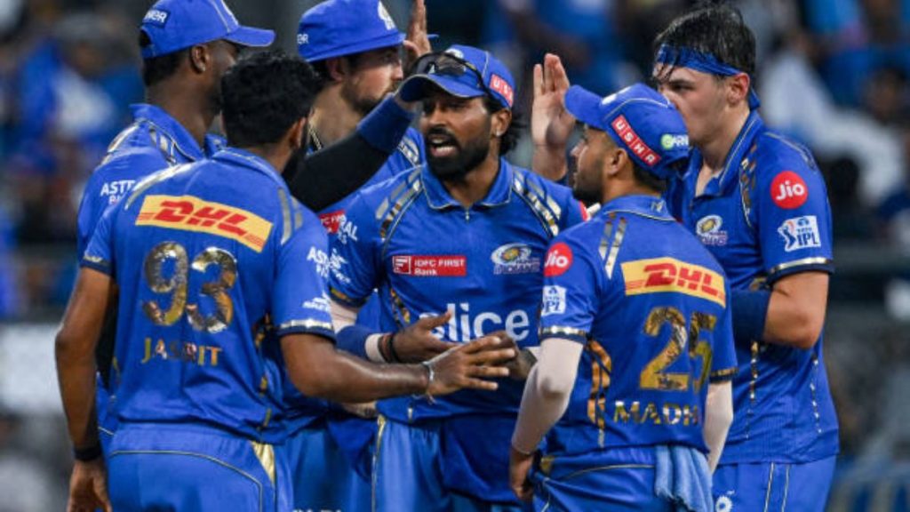 IPL 2025 से पहले मुंबई इंडियंस का बड़ा ऐलान, ट्वीट कर हार्दिक नहीं, इस दिग्गज को बताया नया कैप्टन 1