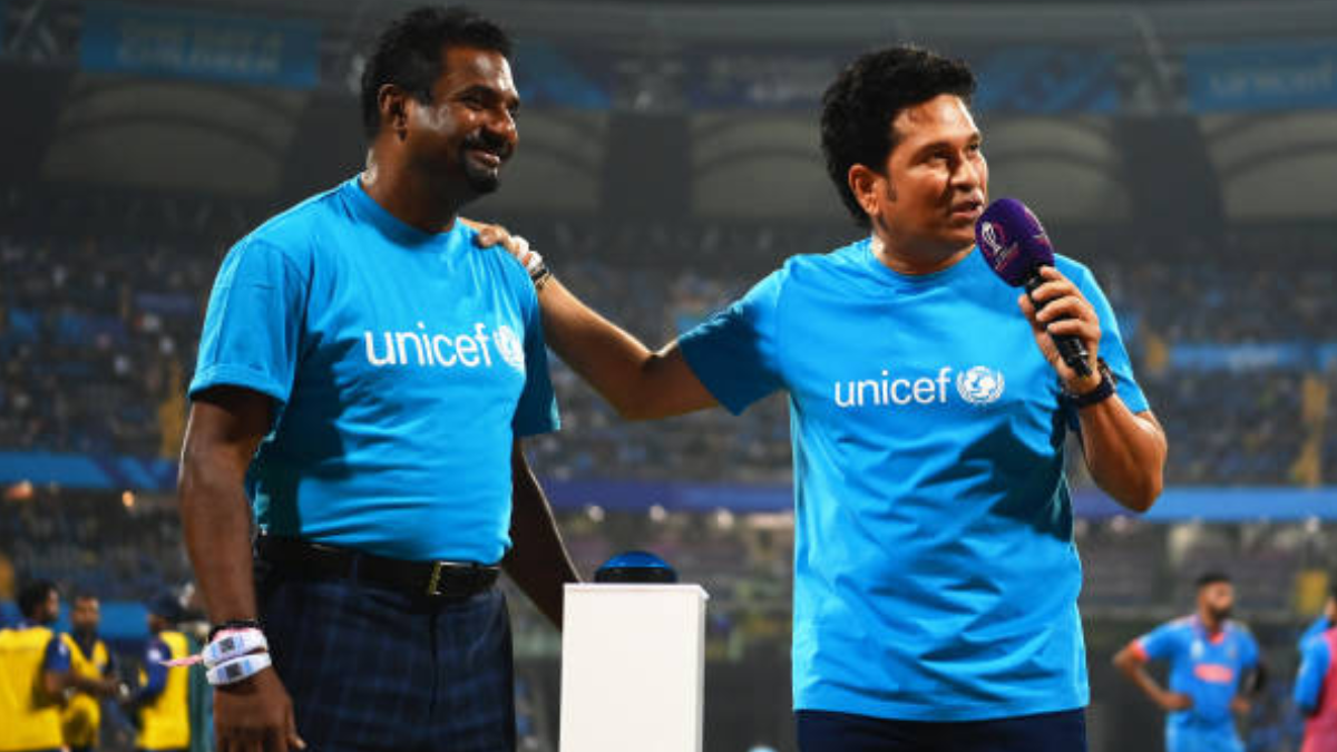 Muttiah Muralitharan with Sachin Tendulkar