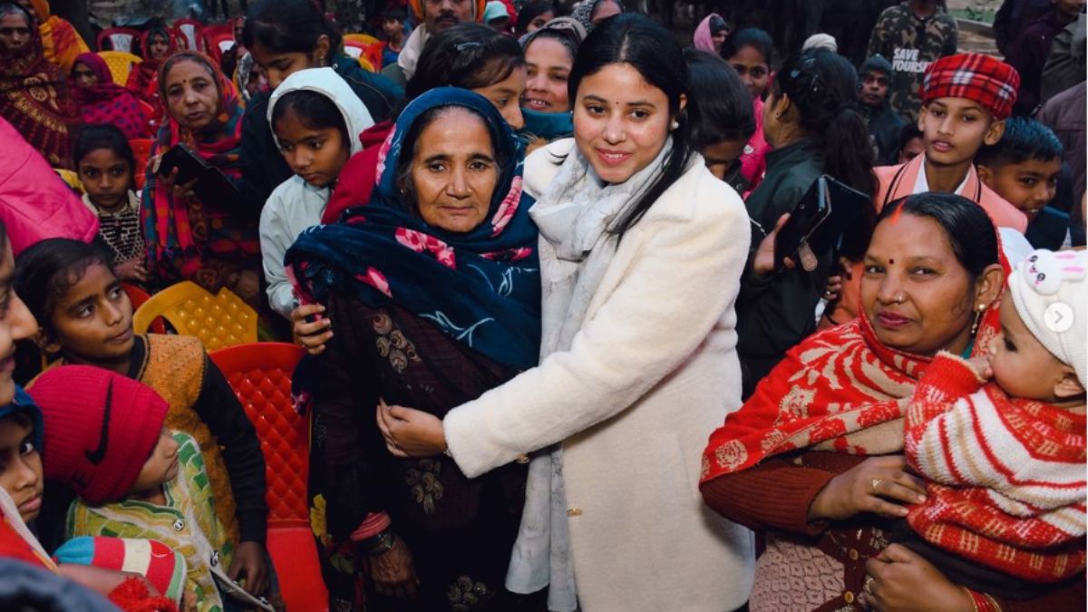 PHOTOS: रिंकू सिंह से सगाई करने वाली सांसद प्रिया सरोज हैं खूबसूरती की असली मिसाल, ये 10 तस्वीरें इस बात की गवाह 2