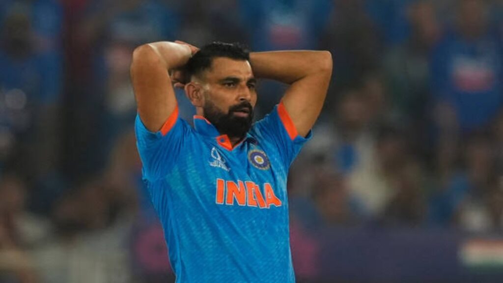 चैंपियंस ट्रॉफी से मोहम्मद शमी बाहर! नहीं खेलेंगे मैच, ये मैच विनर तेज गेंदबाज करेगा रिप्लेस  1