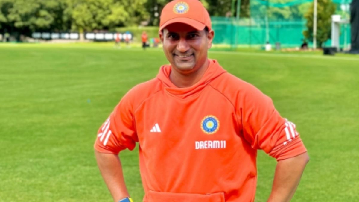 team india manager r devraj